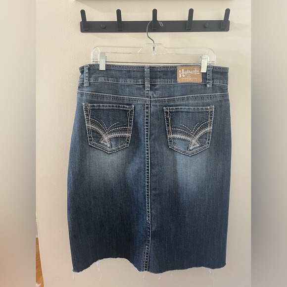 Hydraulic Denim Skirt!! - Picture 2 of 6